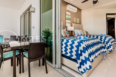 Oasis12-bedroom2 terrace2