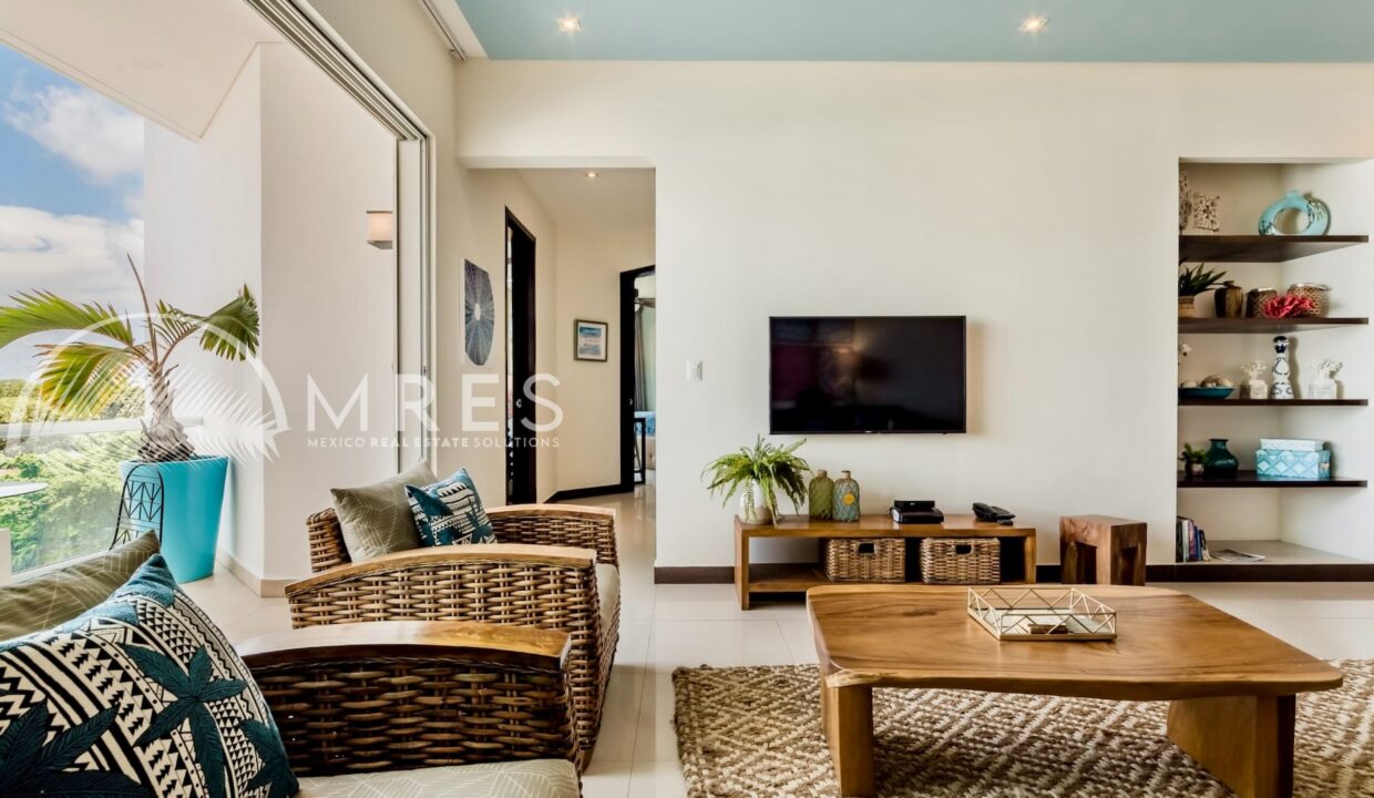 Oasis12-living room