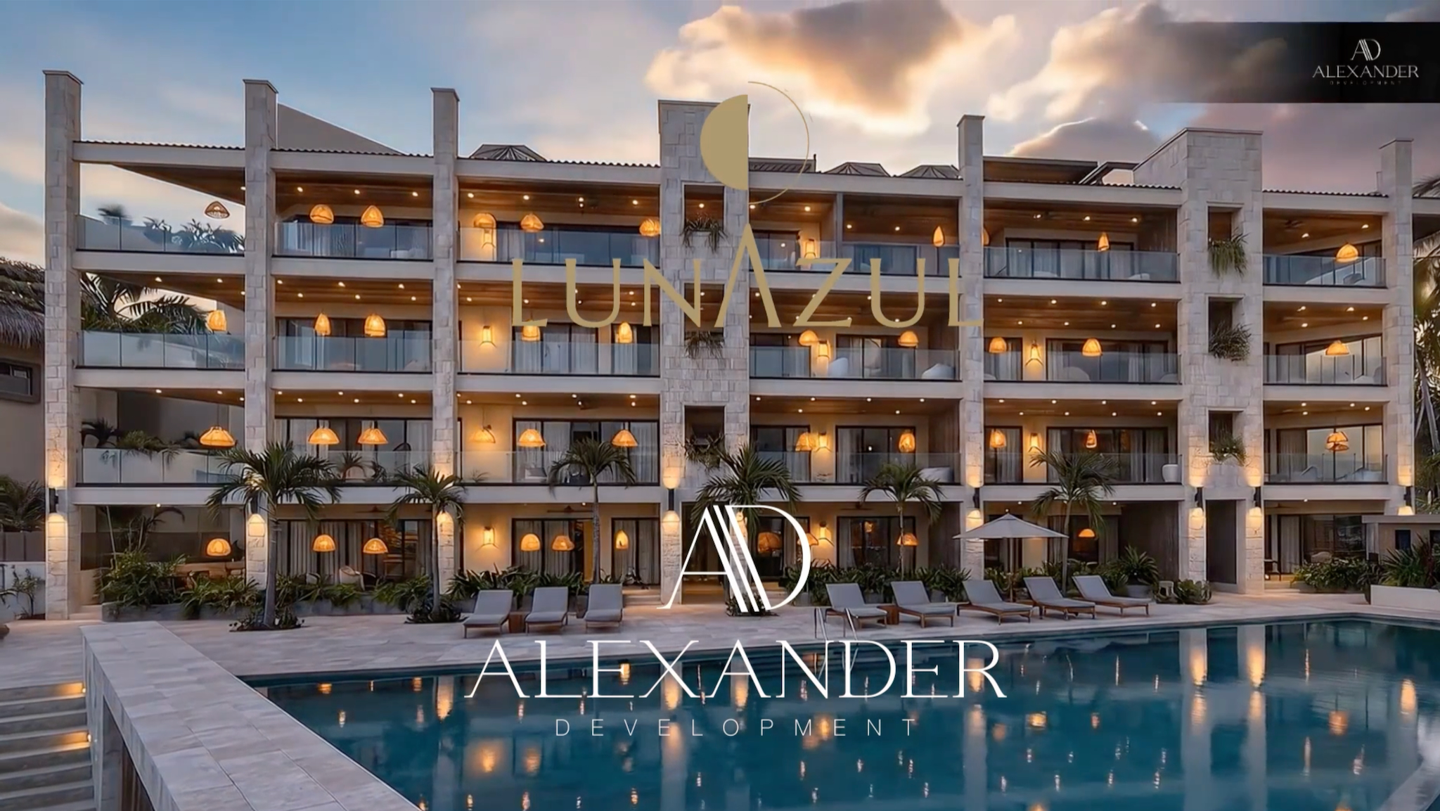 Luna Azul Oceanfront Condos in Puerto Aventuras