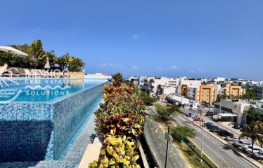 Modern Penthouse with Private Rooftop + Pool in the Heart of Playa del Carmen