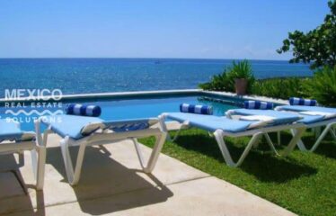 🌊 Oceanfront Opportunity in Puerto Aventuras