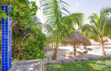 La Iguana #12: Akumal Condo for Sale on Half Moon Bay