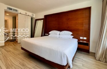 Stylish Newport House Condo in Playa del Carmen with Rooftop Pool