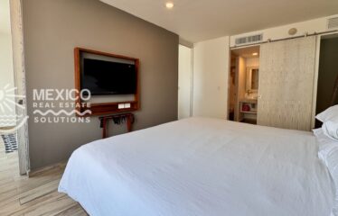Stylish Newport House Condo in Playa del Carmen with Rooftop Pool