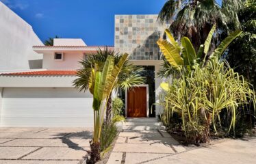 🌅 Casa Rapha – Marina Front Luxury Living in Puerto Aventuras