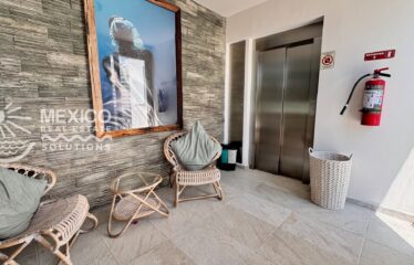 Stylish Newport House Condo in Playa del Carmen with Rooftop Pool