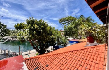 Dolphin View Studios in Puerto Aventuras, 2 Turnkey Airbnb Studios