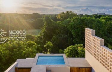 Multi-Unit Investment Building on the Golf Course in Puerto Aventuras