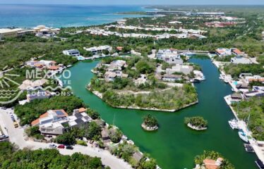 Puerto Aventuras Marina-Front Casita with 49 Ft Dock in Phase 4