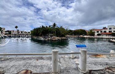 Dolphin View Studios in Puerto Aventuras, 2 Turnkey Airbnb Studios