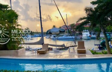 Puerto Aventuras Marina-Front Casita with 49 Ft Dock in Phase 4