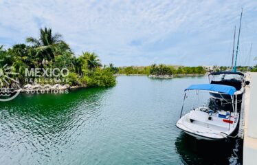 Puerto Aventuras Marina-Front Casita with 49 Ft Dock in Phase 4