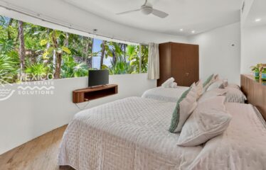 Architect-Designed Villa Near Yalku Lagoon in Akumal
