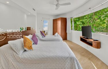 Architect-Designed Villa Near Yalku Lagoon in Akumal