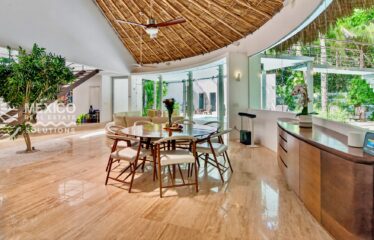 Architect-Designed Villa Near Yalku Lagoon in Akumal