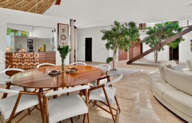 Architect-Designed Villa Near Yalku Lagoon in Akumal