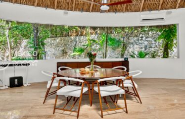 Architect-Designed Villa Near Yalku Lagoon in Akumal