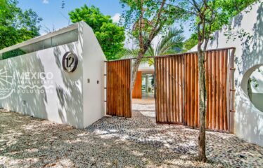 Architect-Designed Villa Near Yalku Lagoon in Akumal