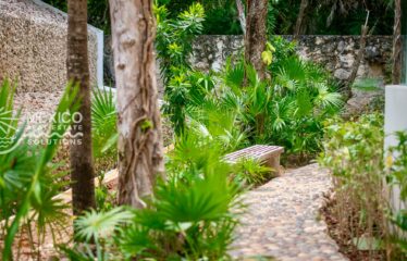 Architect-Designed Villa Near Yalku Lagoon in Akumal