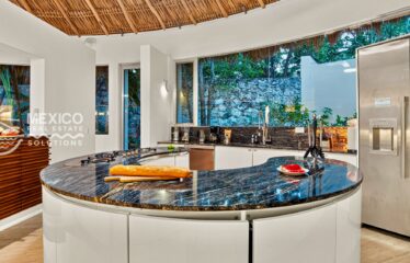 Architect-Designed Villa Near Yalku Lagoon in Akumal