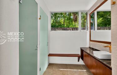 Architect-Designed Villa Near Yalku Lagoon in Akumal