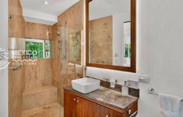 Architect-Designed Villa Near Yalku Lagoon in Akumal