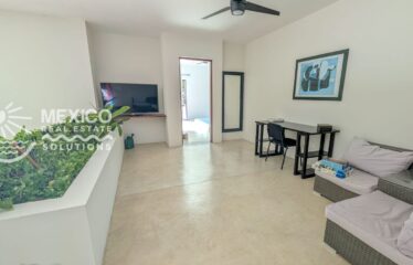 Designer Home in El Tigrillo with Private Pool and Outdoor Day Club Living
