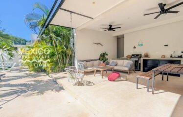 Designer Home in El Tigrillo with Private Pool and Outdoor Day Club Living