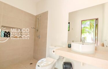 Designer Home in El Tigrillo with Private Pool and Outdoor Day Club Living