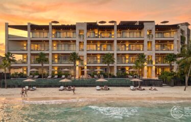 Luna Azul Oceanfront Condos in Puerto Aventuras