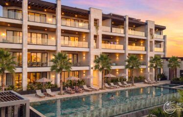 Luna Azul Oceanfront Condos in Puerto Aventuras