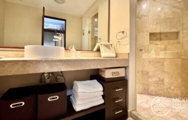Turnkey 2-Bedroom Condo with Huge Terrace in Puerto Aventuras