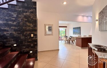Villa Pelicanos Puerto Aventuras – 3 Bedroom Townhome w/ Solar Panels