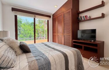 Villa Pelicanos Puerto Aventuras – 3 Bedroom Townhome w/ Solar Panels