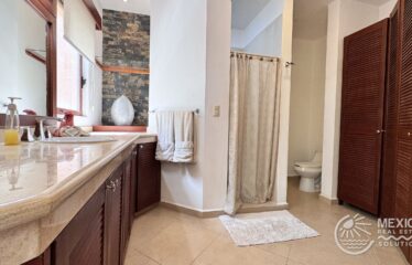 Villa Pelicanos Puerto Aventuras – 3 Bedroom Townhome w/ Solar Panels