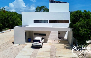 Xpu-Ha Beach Residential Home with Solar, Pool, Jacuzzi and Beach Club Access